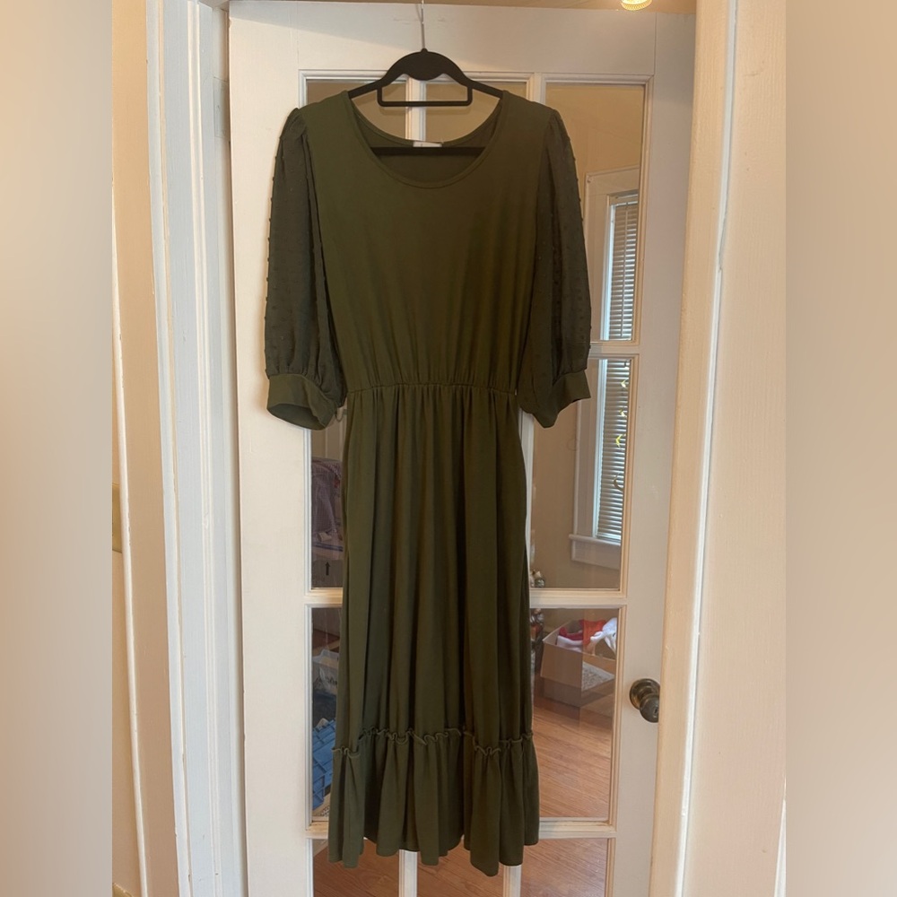 Green Swiss Dot Sleeve MIDI Dress